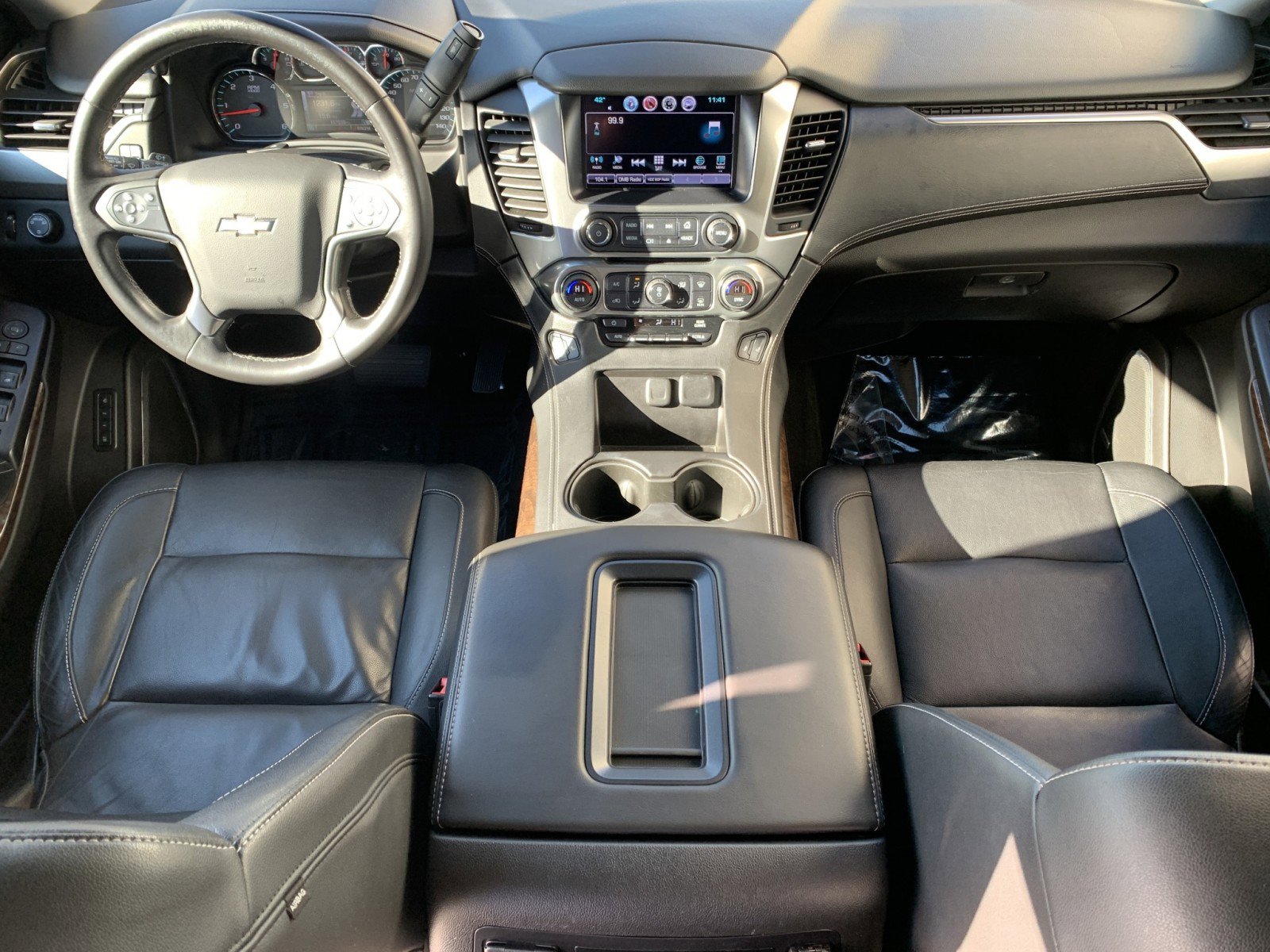 Used 2016 Chevrolet Suburban LT image 23