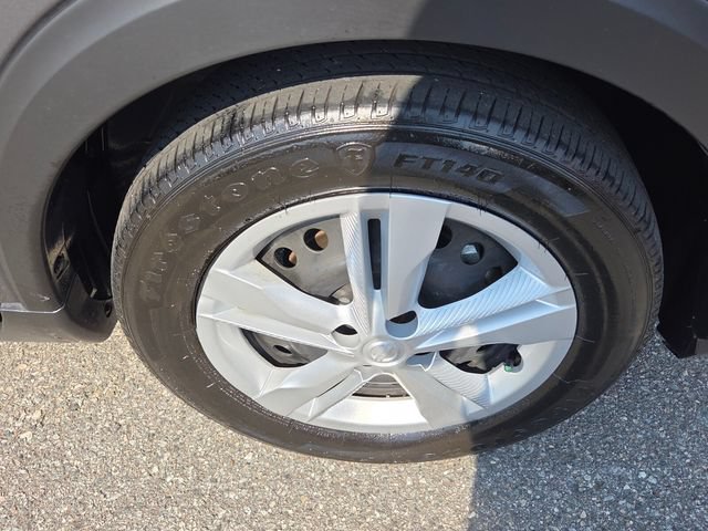 Used 2025 Nissan Kicks Play S FWD image 16