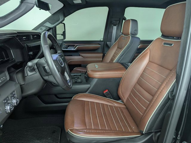 Used 2025 GMC Sierra 2500 Denali Ultimate image 11