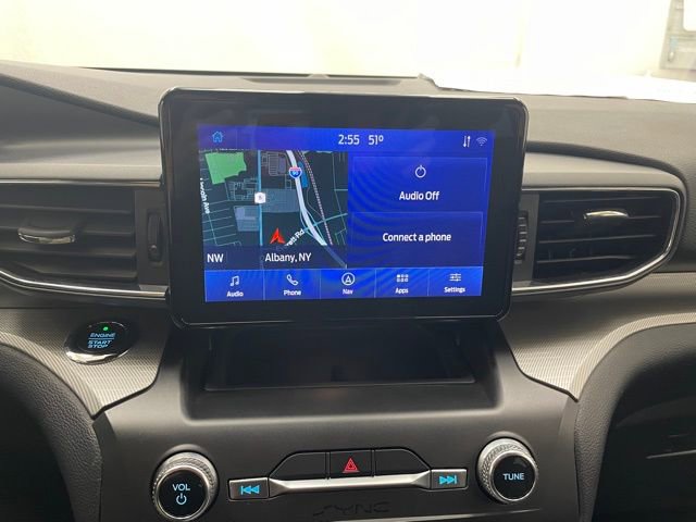 Used 2020 Ford Explorer XLT w/ Equipment Group 202A image 3