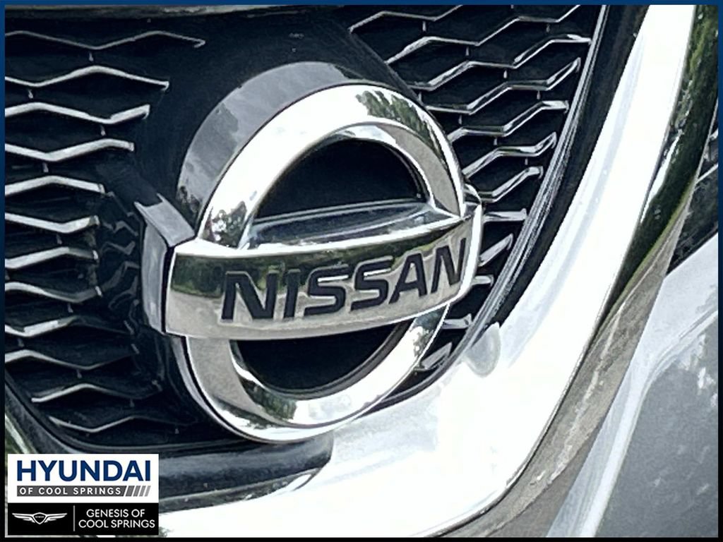 Used 2015 Nissan Rogue SV FWD image 11