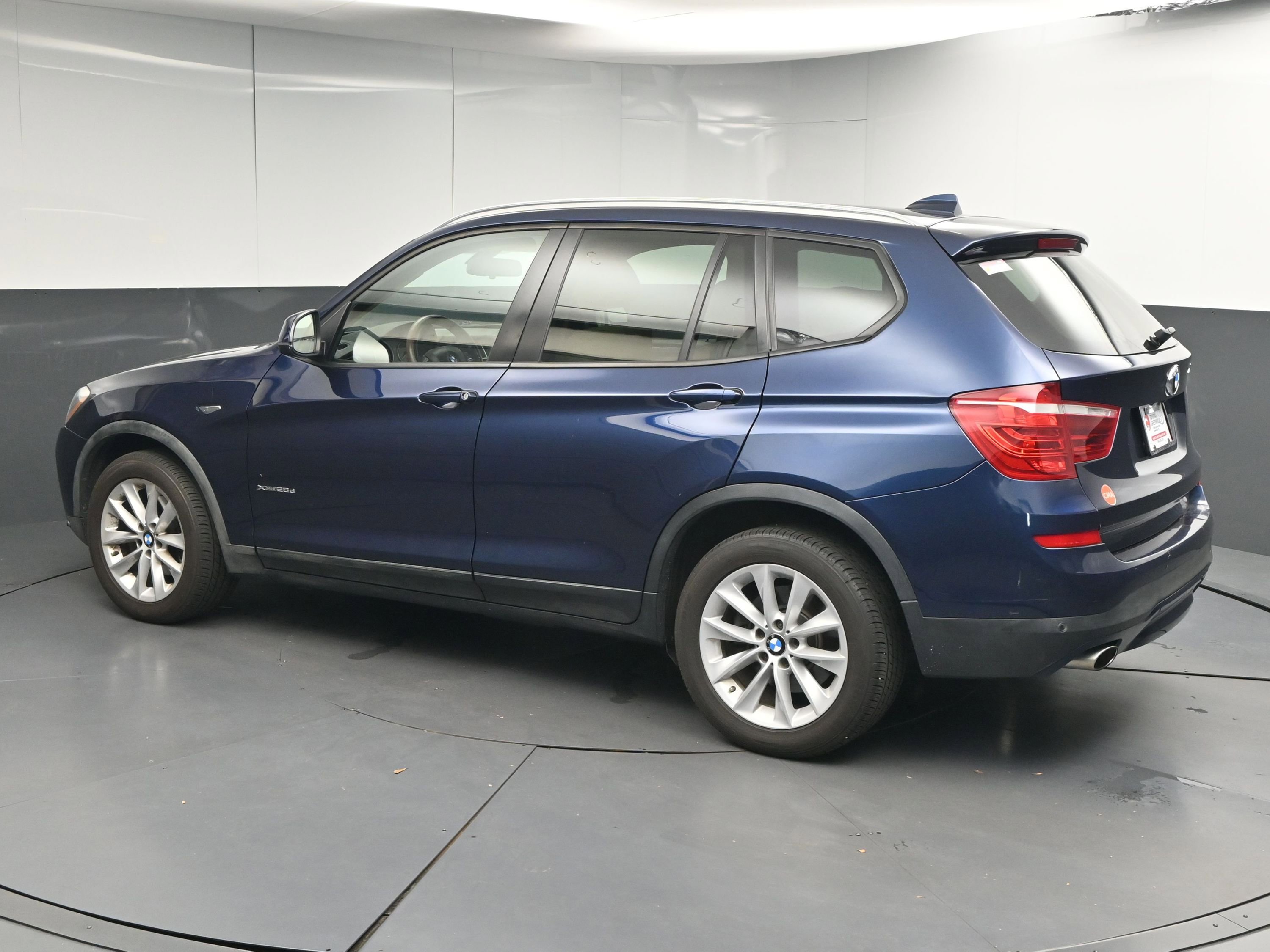Used 2016 BMW X3 xDrive28d image 6