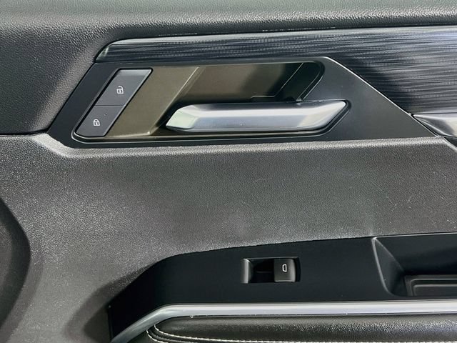 Used 2024 GMC Acadia Elevation FWD image 32