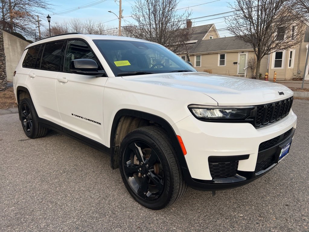 Used 2023 Jeep Grand Cherokee L Laredo image 7