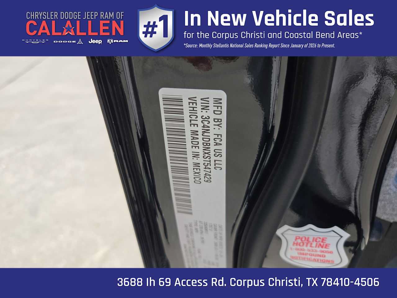Used 2025 Jeep Compass Latitude w/ Sun & Sound Group AWD/4WD image 29
