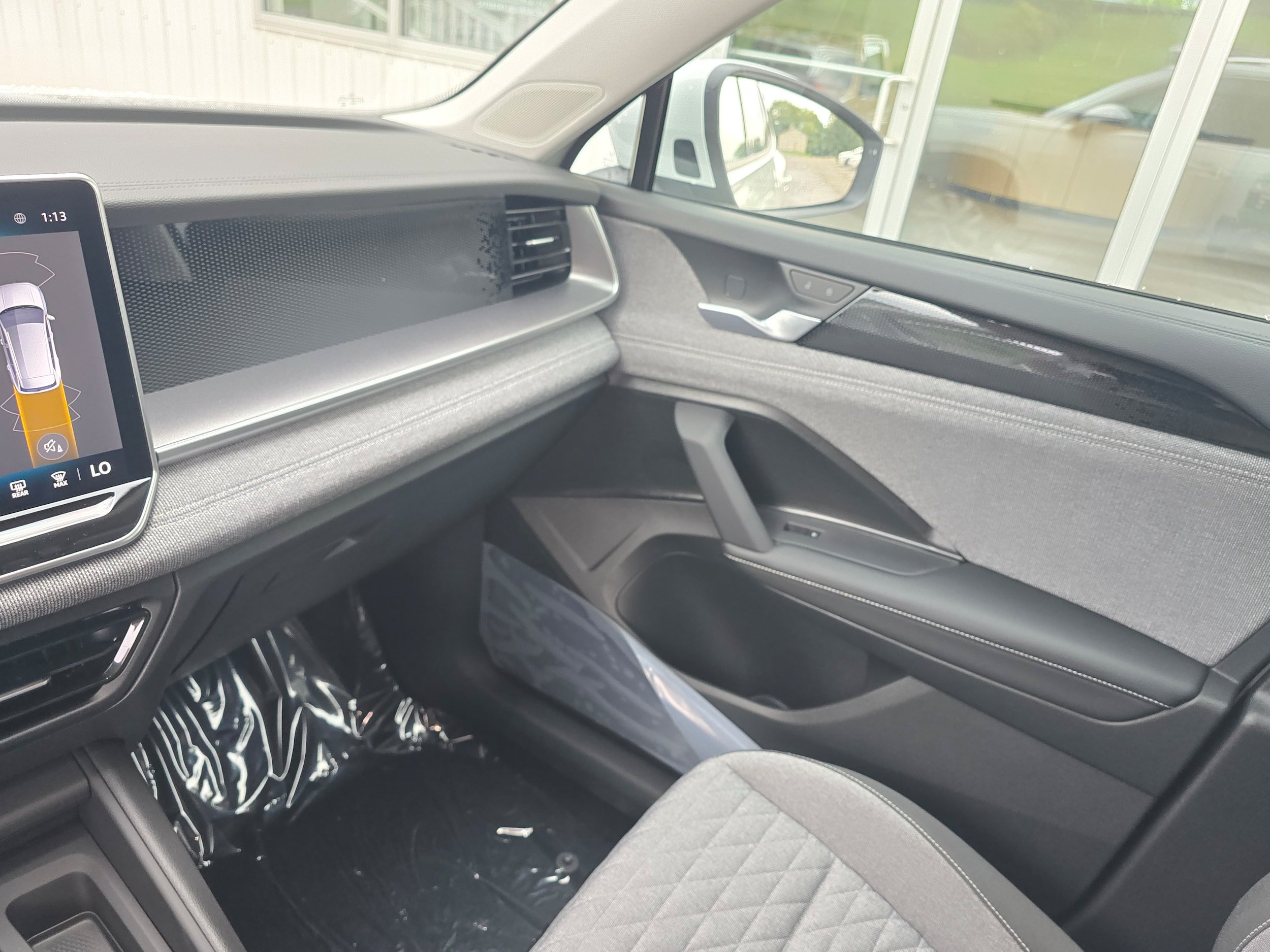 New 2026 Volkswagen Tiguan S AWD/4WD image 16