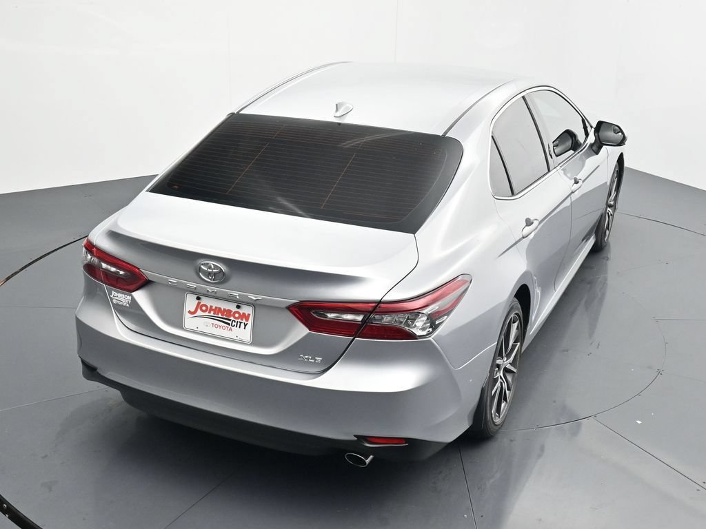 Used 2022 Toyota Camry XLE FWD image 28