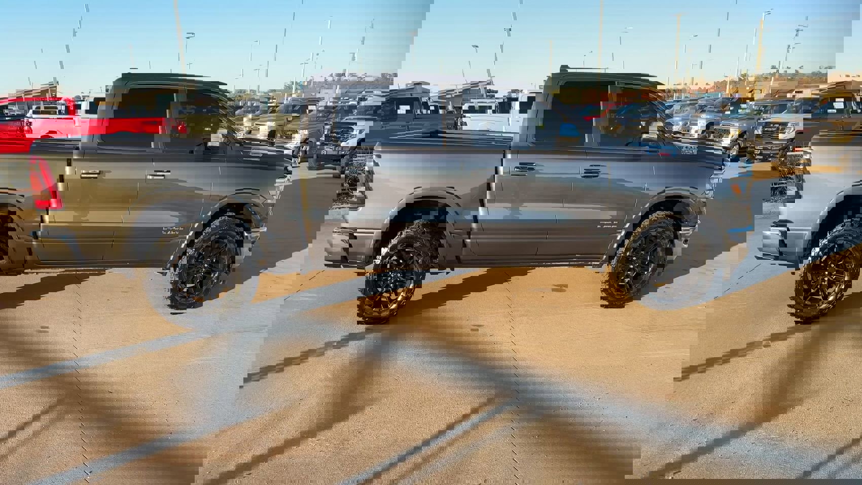 Used 2022 RAM 1500 Laramie image 2