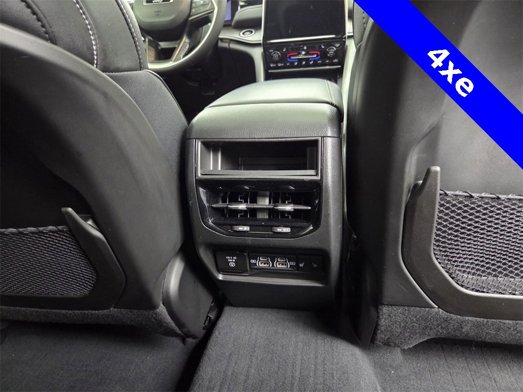 Used 2023 Jeep Grand Cherokee 4WD 4xe image 22