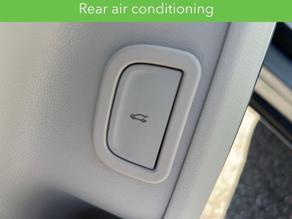 Certified 2025 Buick Enclave Avenir w/ Super Cruise Package FWD image 18