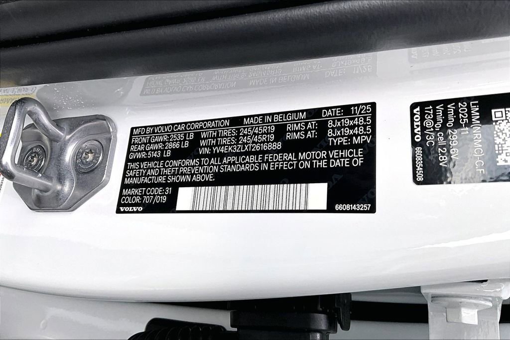 New 2026 Volvo EX30 Ultra w/ Climate Package image 8