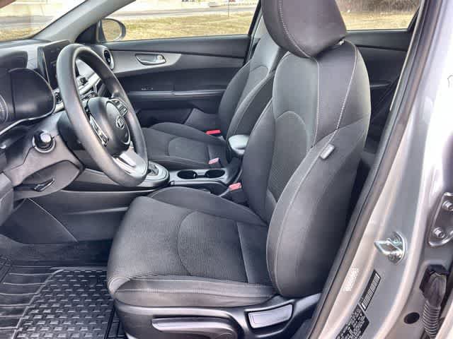 Used 2021 Kia Forte LXS image 11