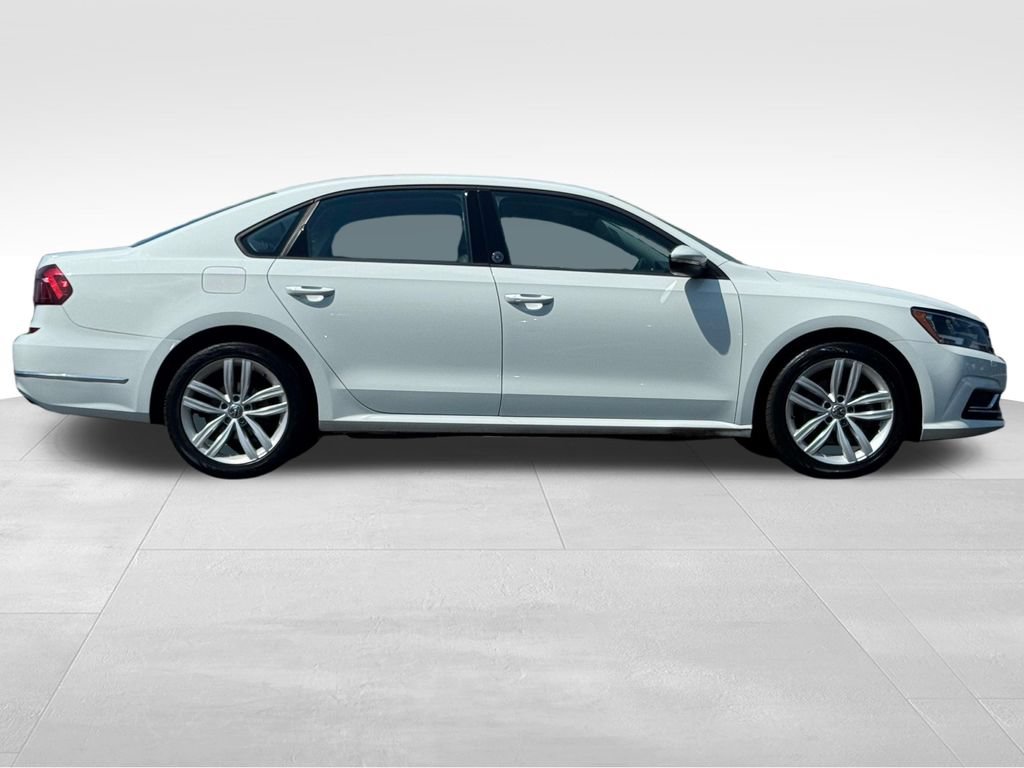 Used 2019 Volkswagen Passat 2.0T Wolfsburg FWD image 8