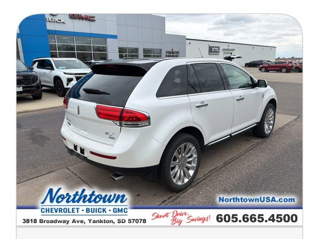 Used 2014 Lincoln MKX AWD w/ Equipment Group 102A image 9
