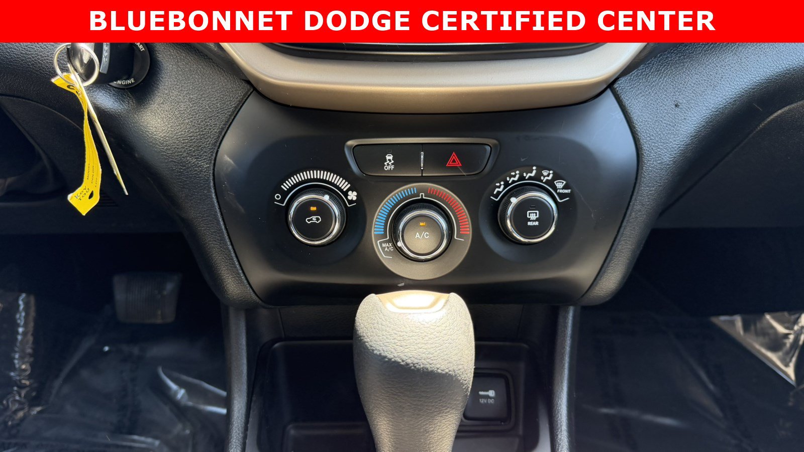 Used 2018 Jeep Cherokee Latitude FWD image 19