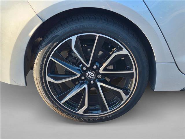Used 2020 Toyota Corolla SE FWD image 18