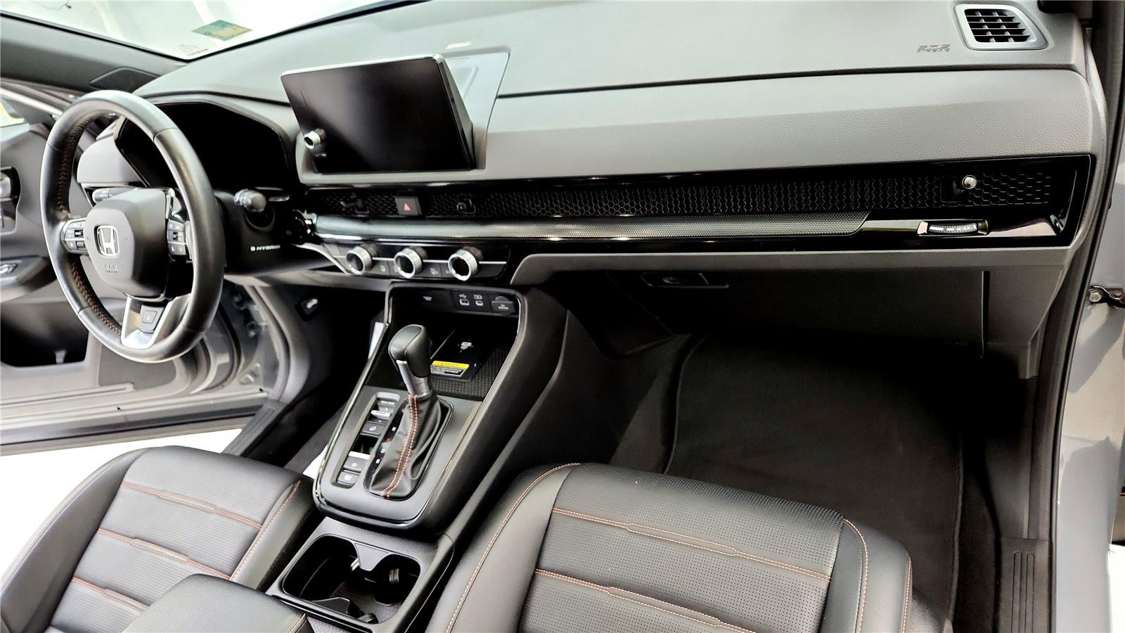 Used 2024 Honda CR-V Sport Touring image 13