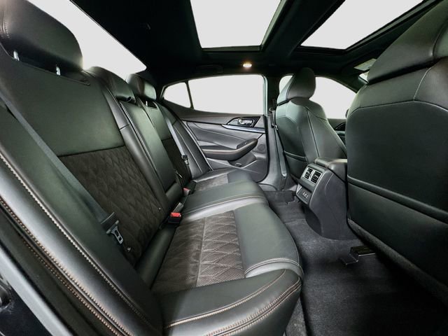 Used 2021 Nissan Maxima SR w/ Sport Mat Group FWD image 29