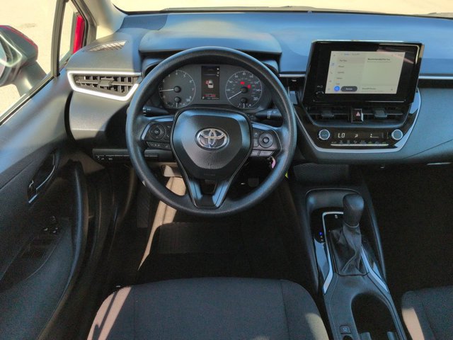 Used 2025 Toyota Corolla LE FWD image 15