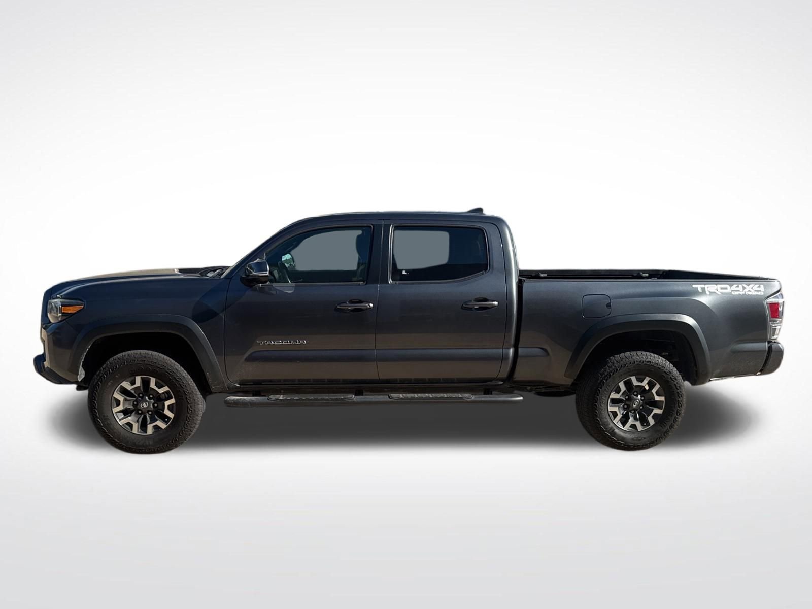 Used 2020 Toyota Tacoma TRD Off-Road w/ TRD Premium Off Road Package AWD/4WD image 2