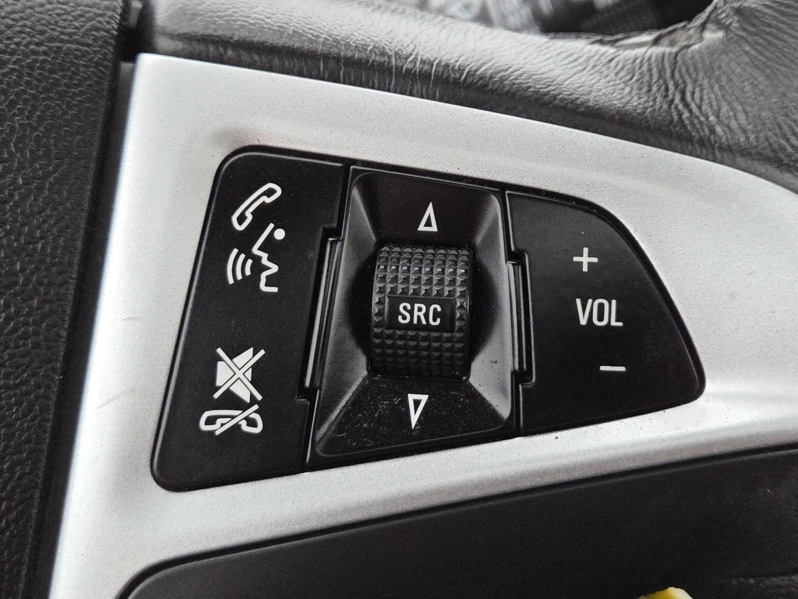 Used 2016 Chevrolet Equinox LT image 31