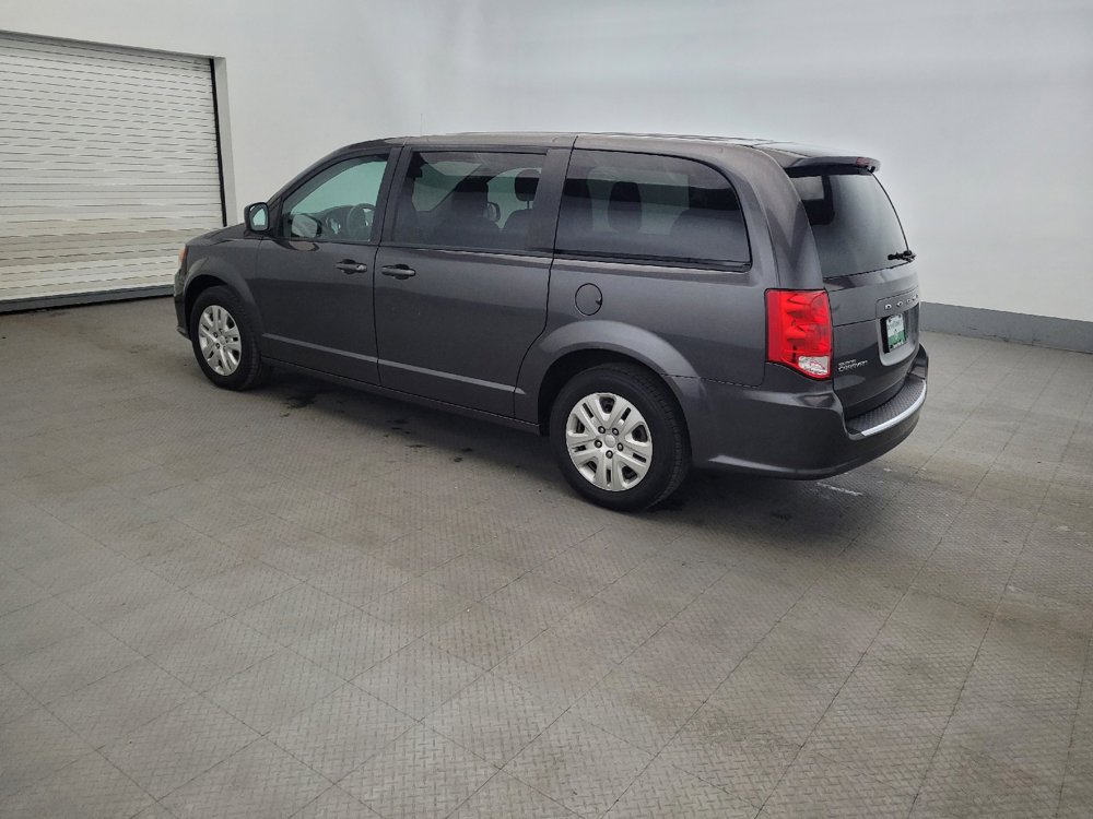 Used 2018 Dodge Grand Caravan SE FWD image 3