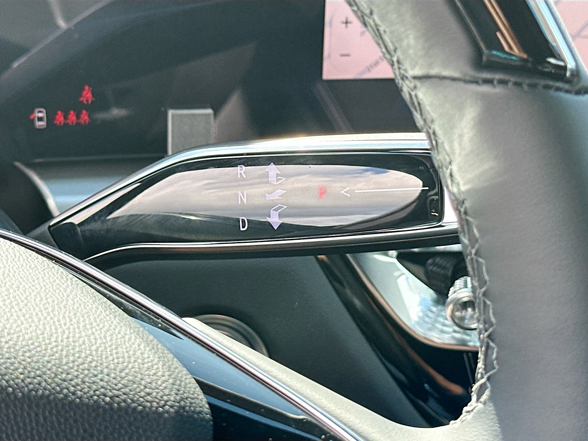 New 2025 Cadillac Lyriq Sport image 12