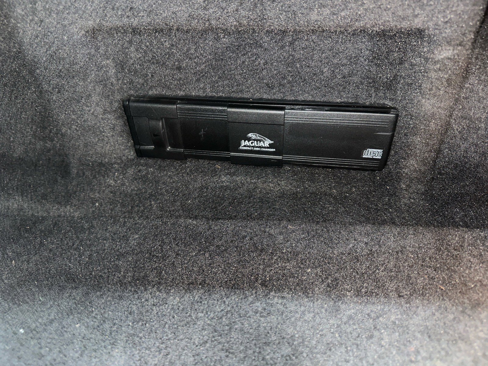 Used 2001 Jaguar XK8 Convertible image 17