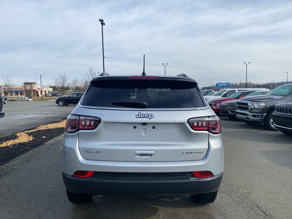 Certified 2025 Jeep Compass Limited image 3