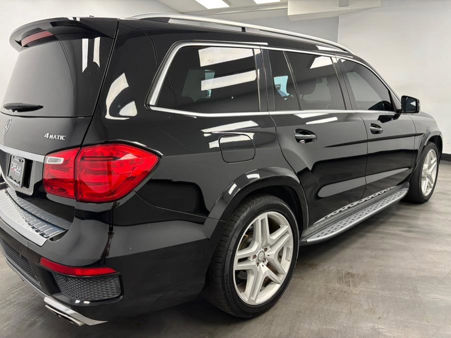 Used 2015 Mercedes-Benz GL 550 4MATIC image 21