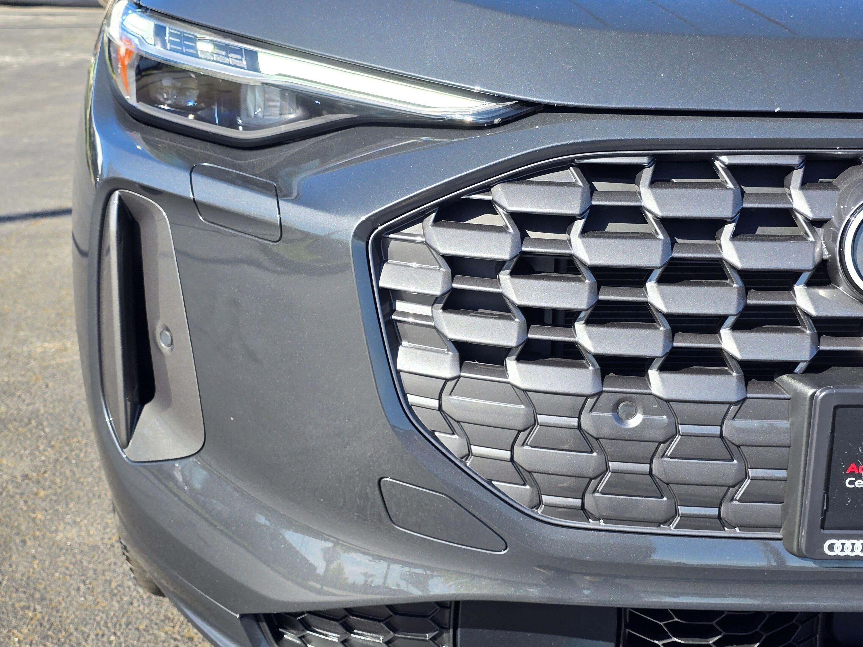 Certified 2025 Audi Q5 Premium Plus w/ Premium Plus AWD/4WD image 32