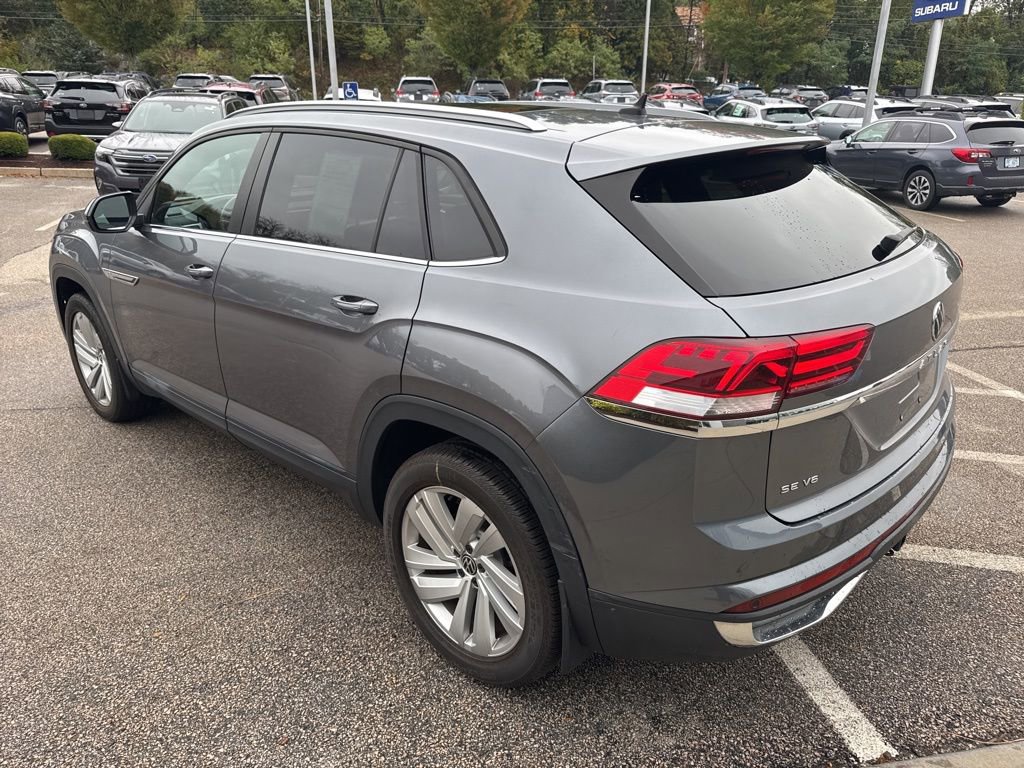 Used 2022 Volkswagen Atlas Cross Sport SE w/ Panoramic Sunroof Package image 4