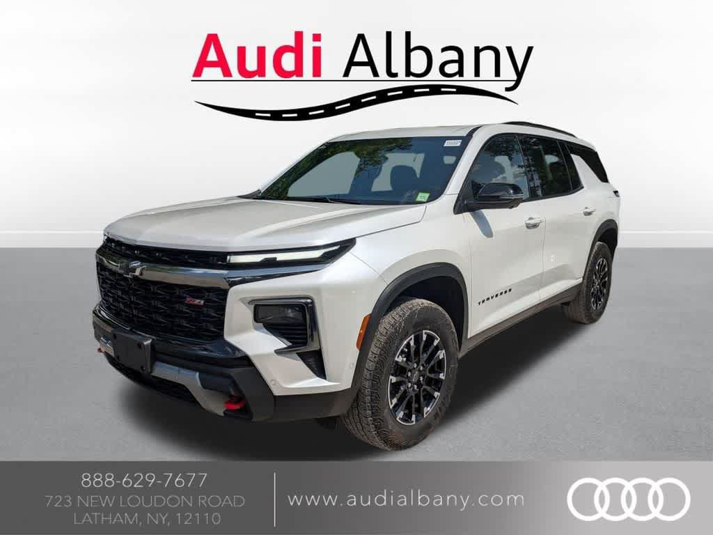 Used 2025 Chevrolet Traverse Z71 w/ Enhanced Driving Package AWD/4WD image 1