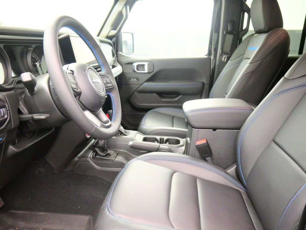 New 2024 Jeep Wrangler Unlimited Rubicon 4xe image 14
