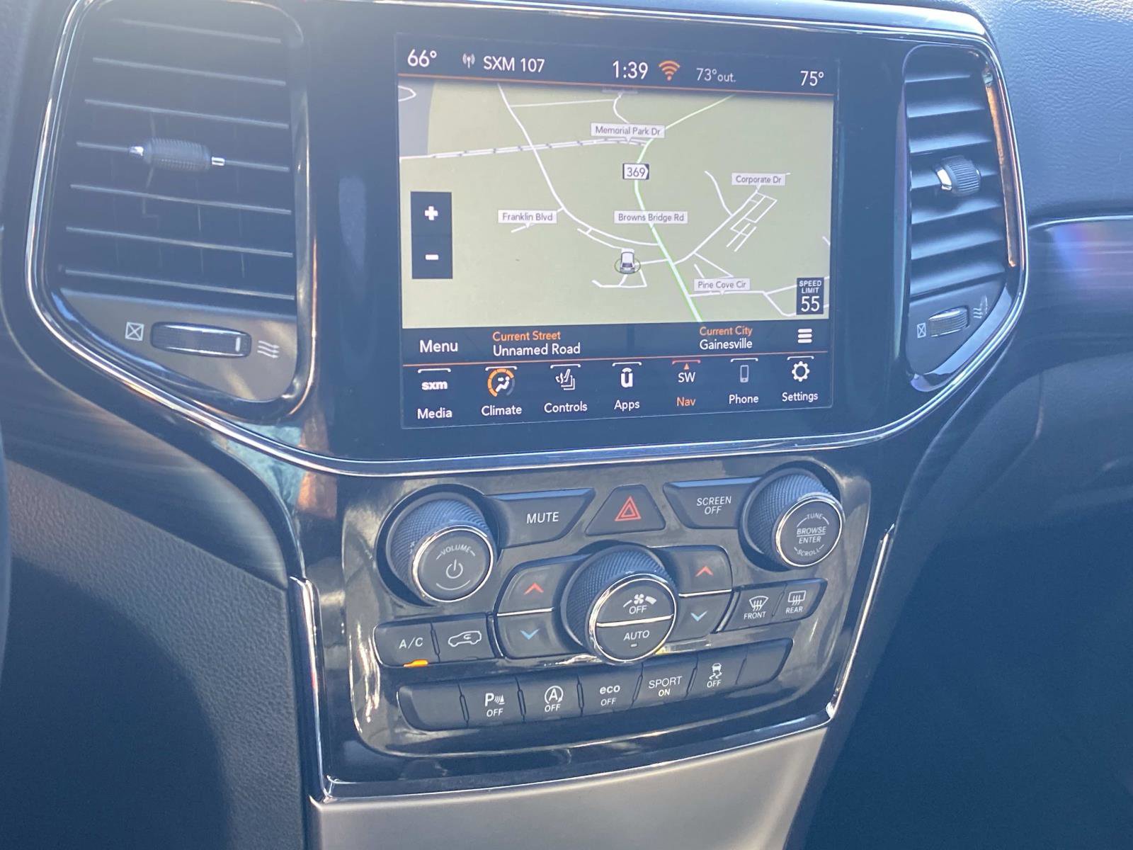 Used 2021 Jeep Grand Cherokee Laredo X image 24