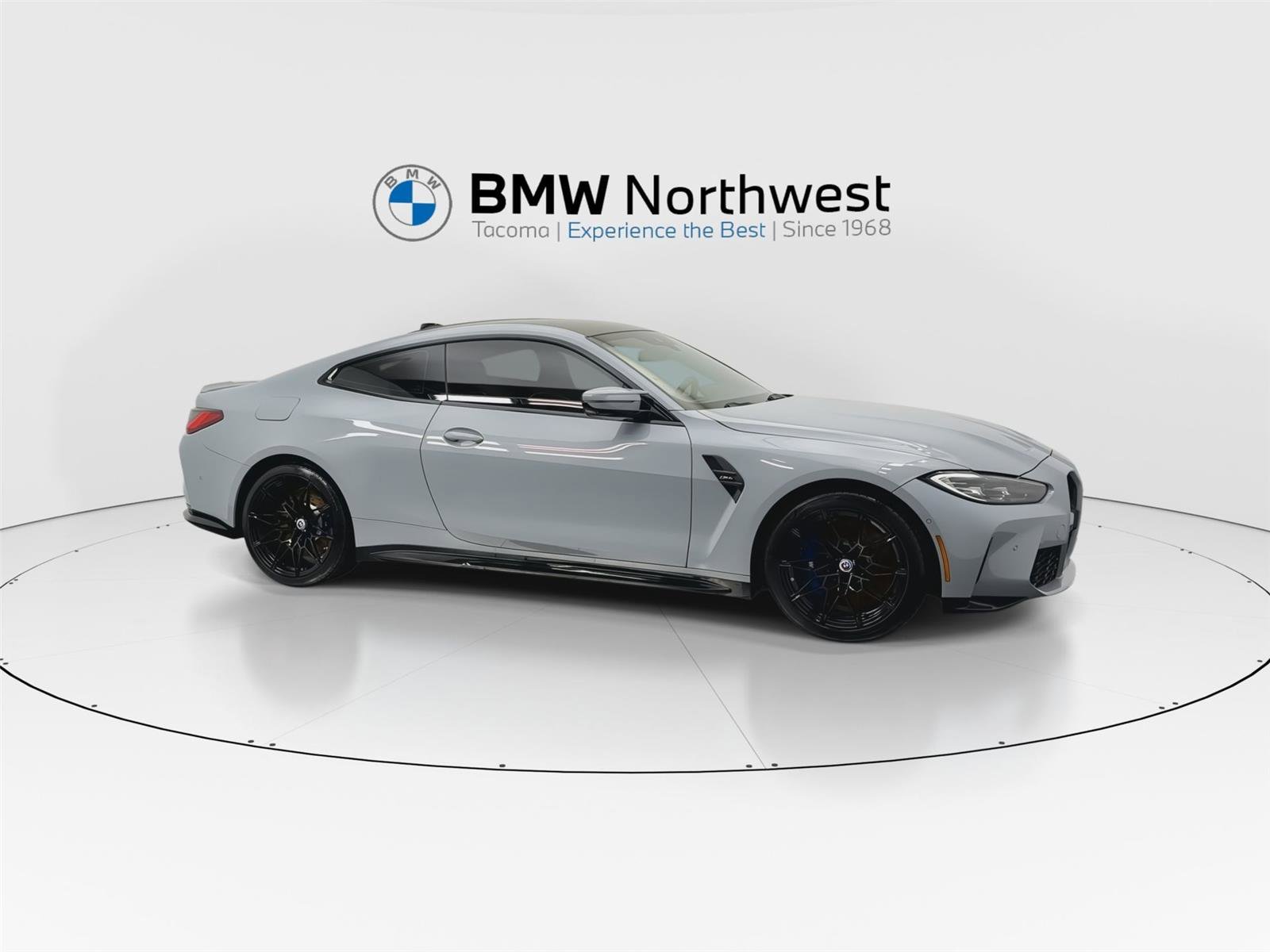 Used 2023 BMW M4 Coupe w/ Executive Package image 5