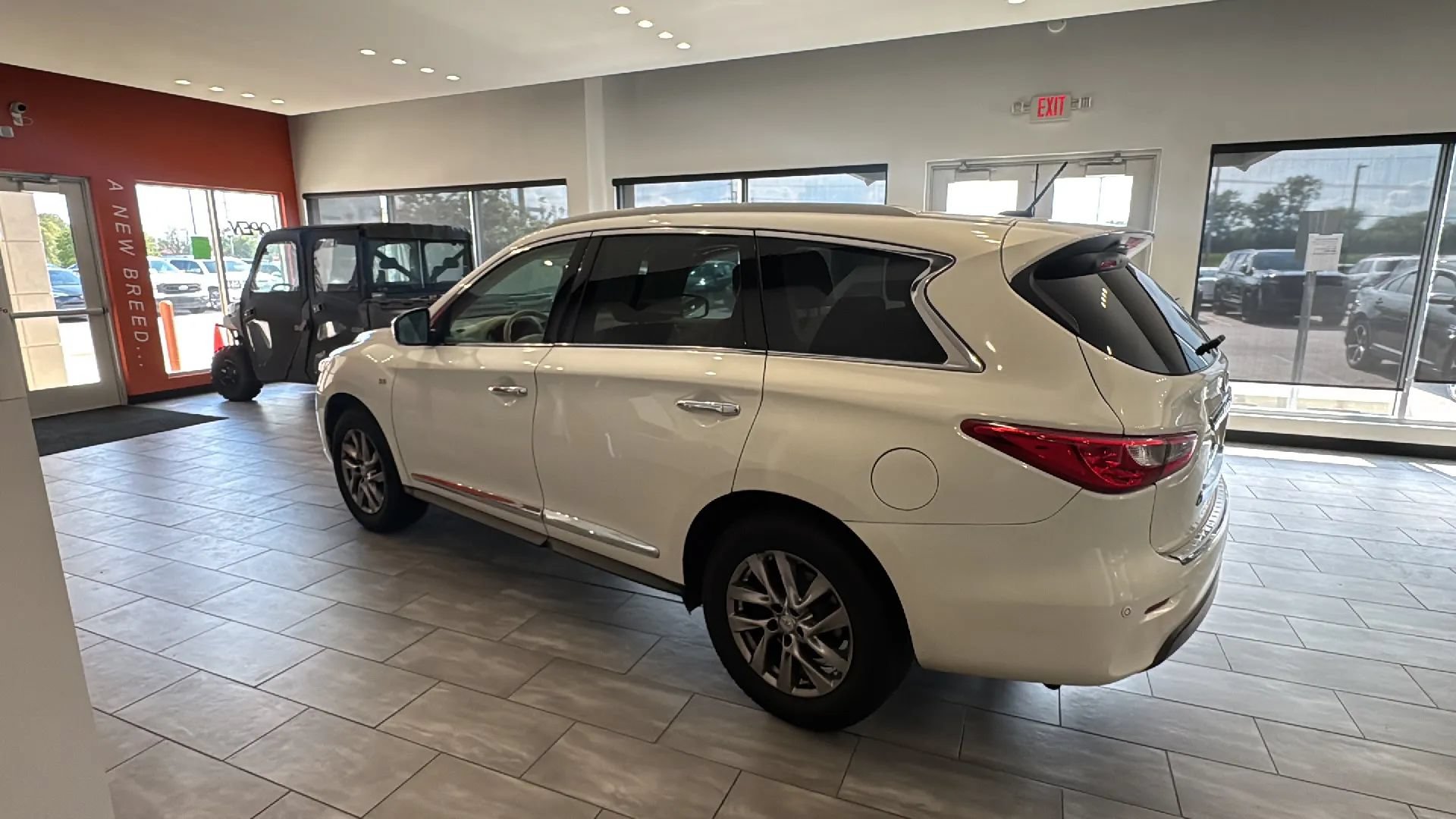 Used 2014 INFINITI QX60 FWD w/ Premium Plus Package image 11