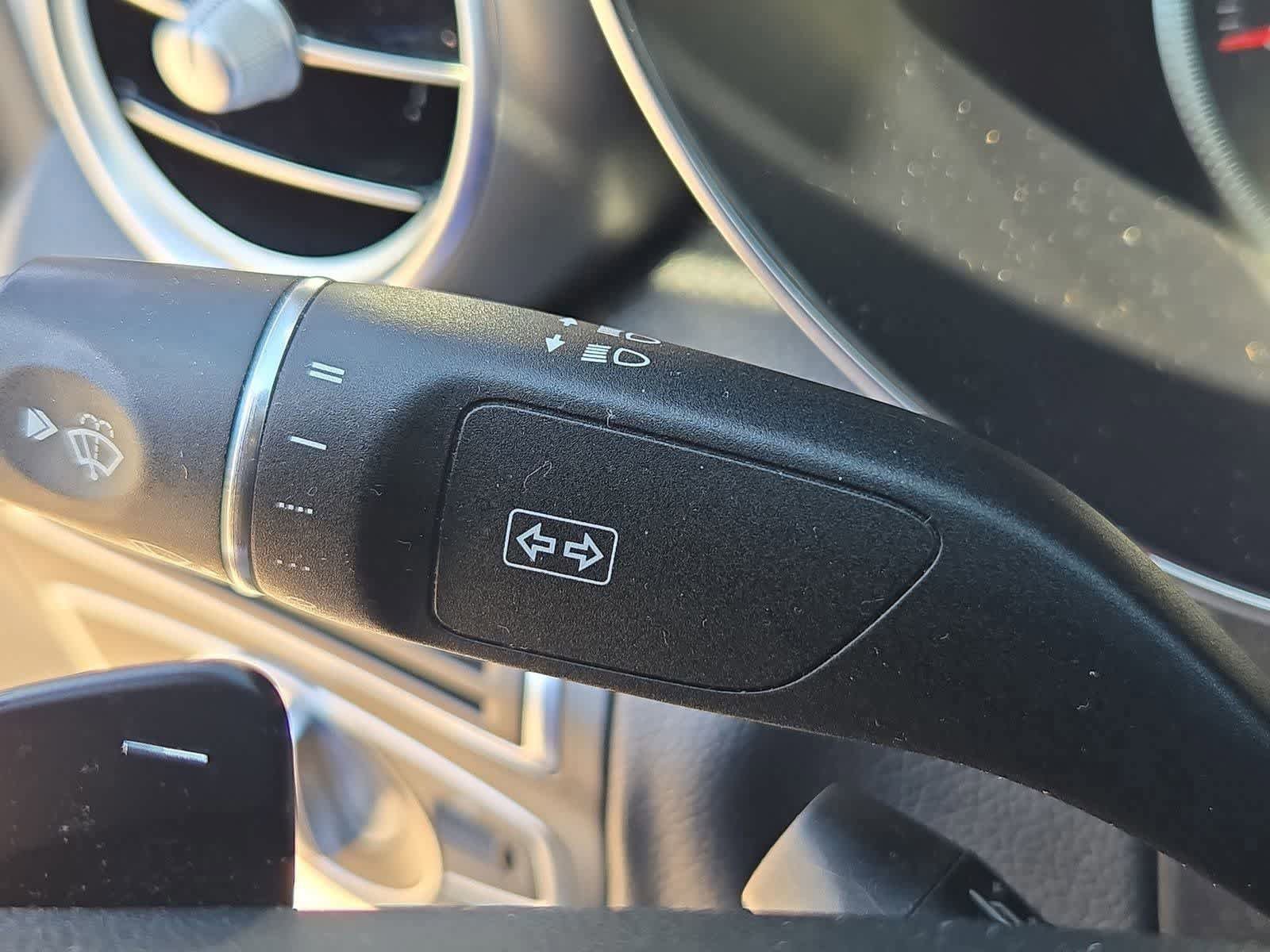 Used 2018 Mercedes-Benz C 300 Sedan image 26