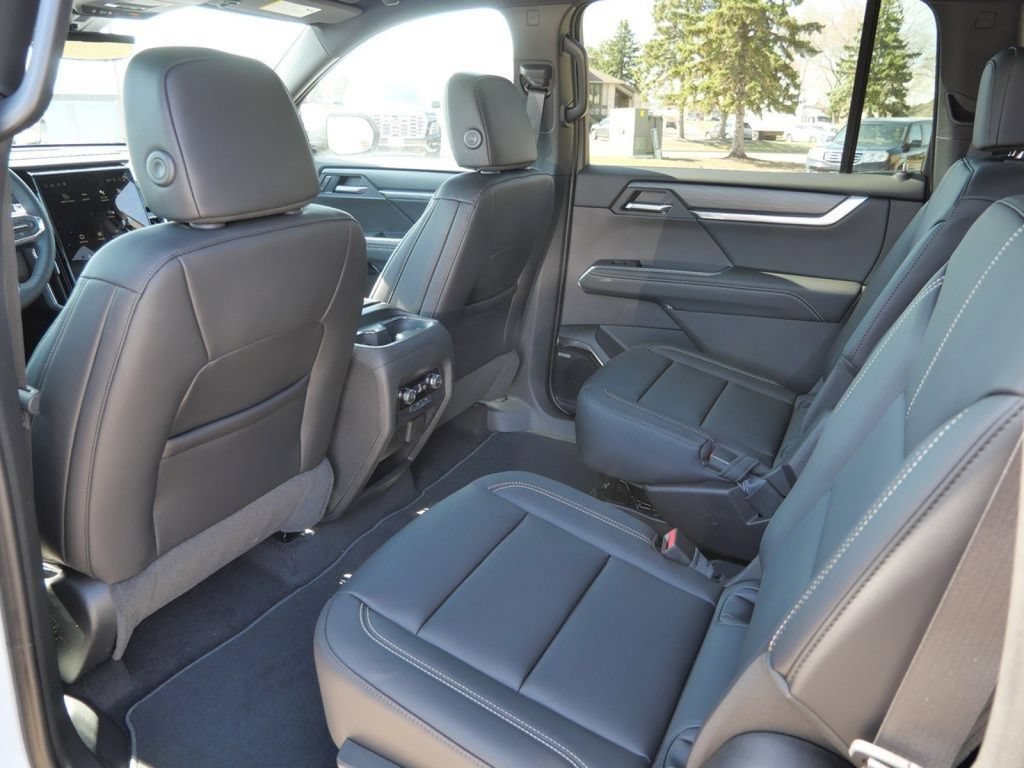 New 2026 GMC Acadia Elevation w/ Elevation Premium Package AWD/4WD image 33