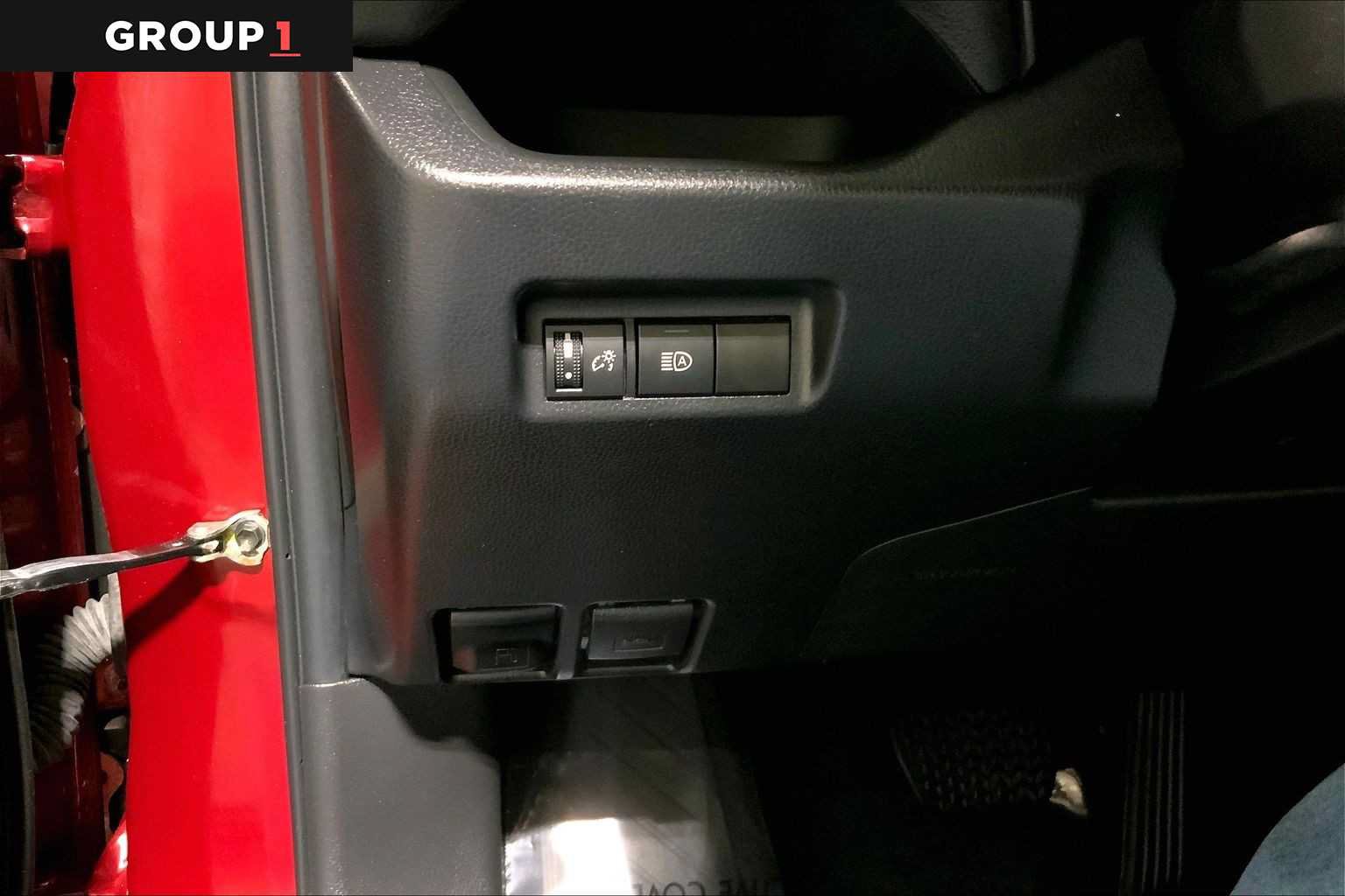 Used 2023 Toyota RAV4 LE AWD/4WD image 35