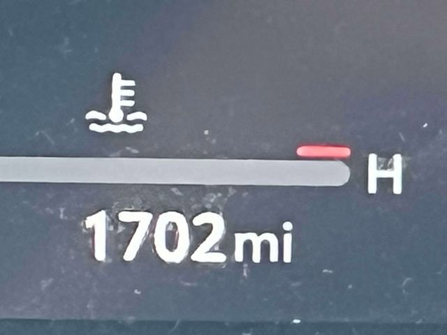 Certified 2025 Toyota Sienna Limited image 28