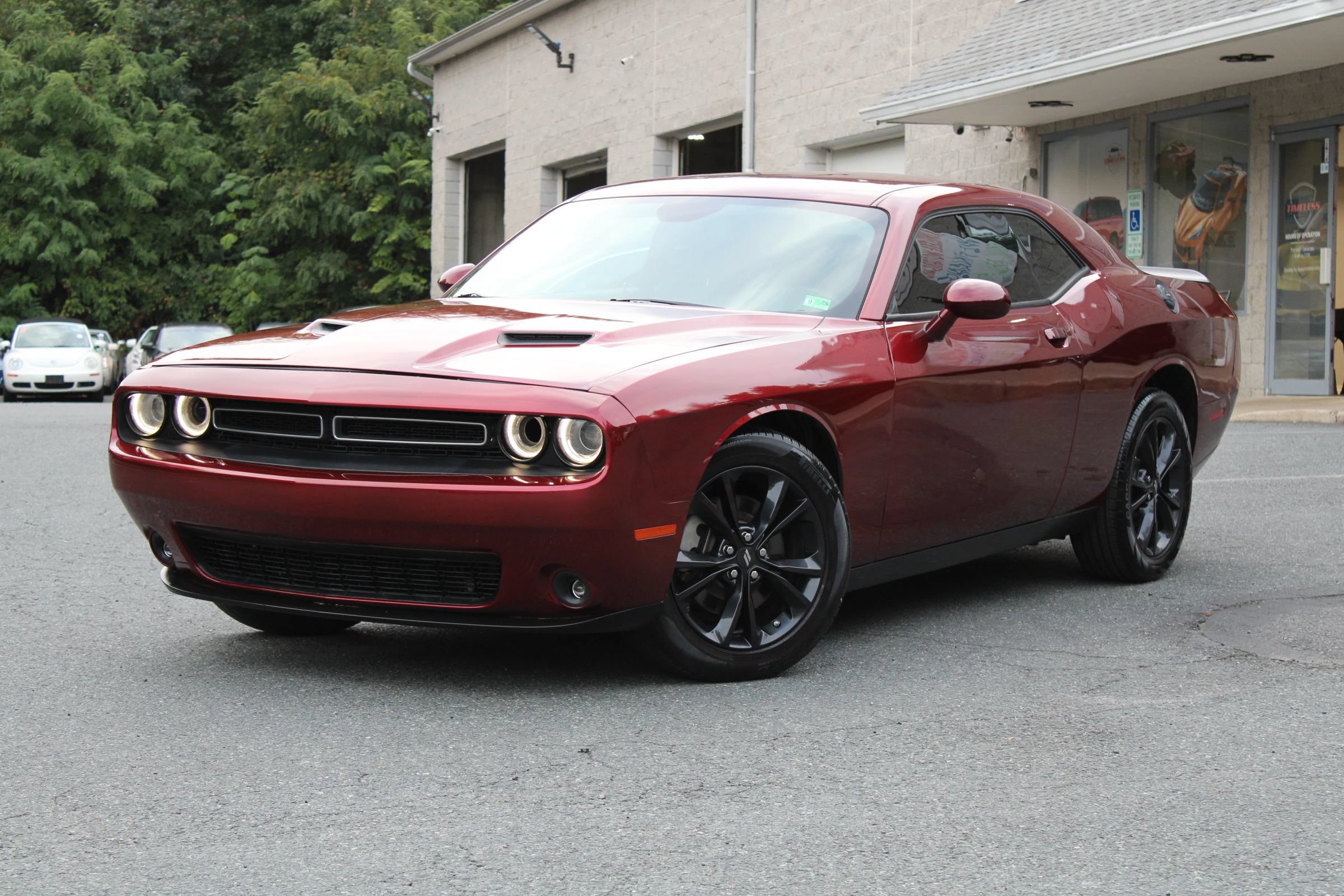 Used 2022 Dodge Challenger SXT w/ Blacktop Package AWD/4WD image 30