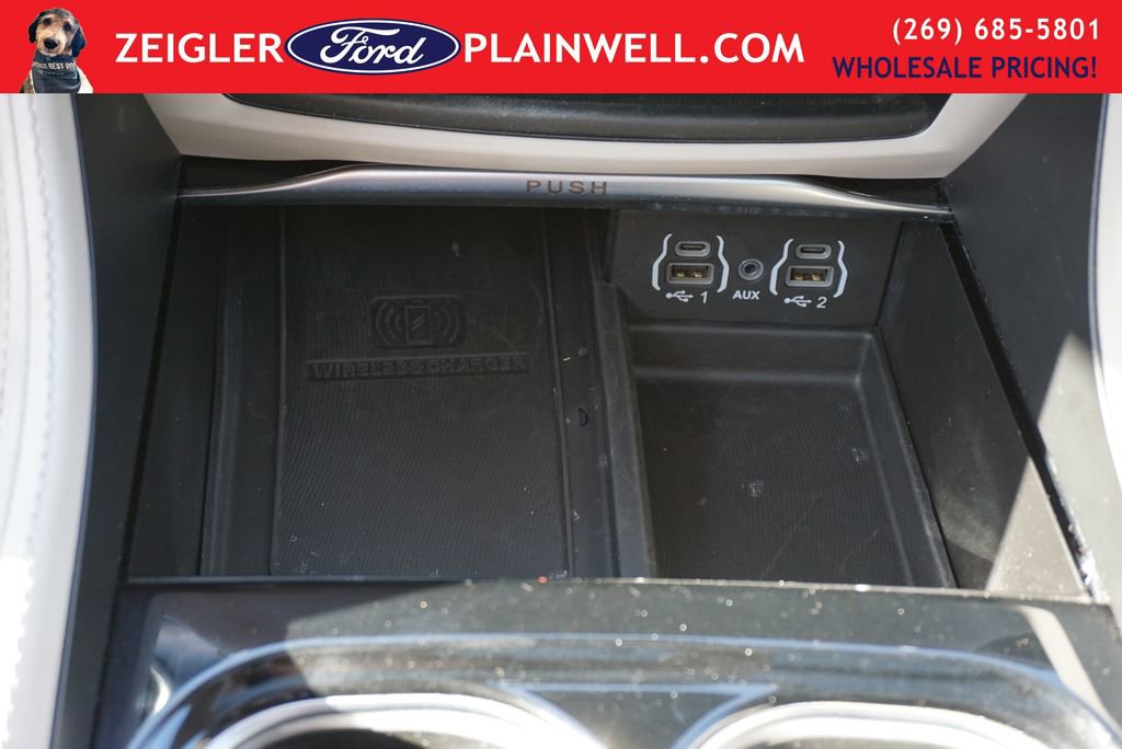 Used 2024 Chrysler Pacifica Limited FWD image 27