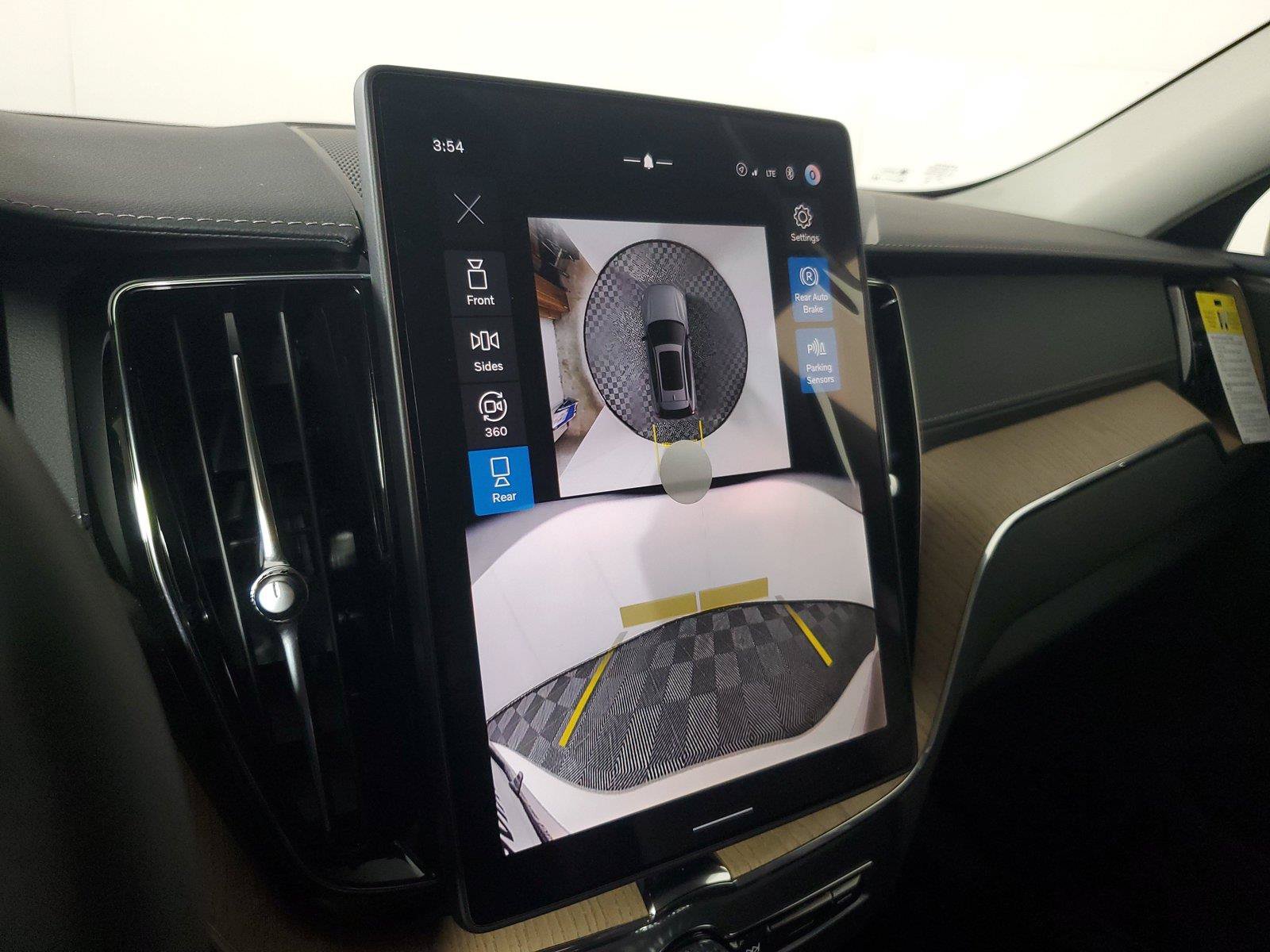 New 2027 Volvo XC60 B5 Ultra AWD/4WD image 29
