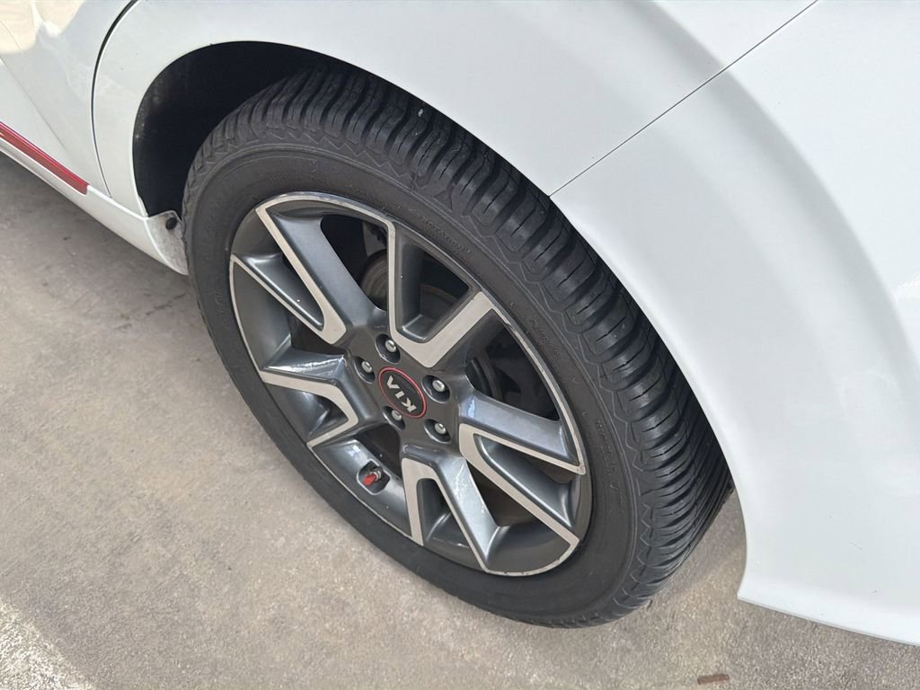 Used 2020 Kia Soul GT-Line FWD image 4