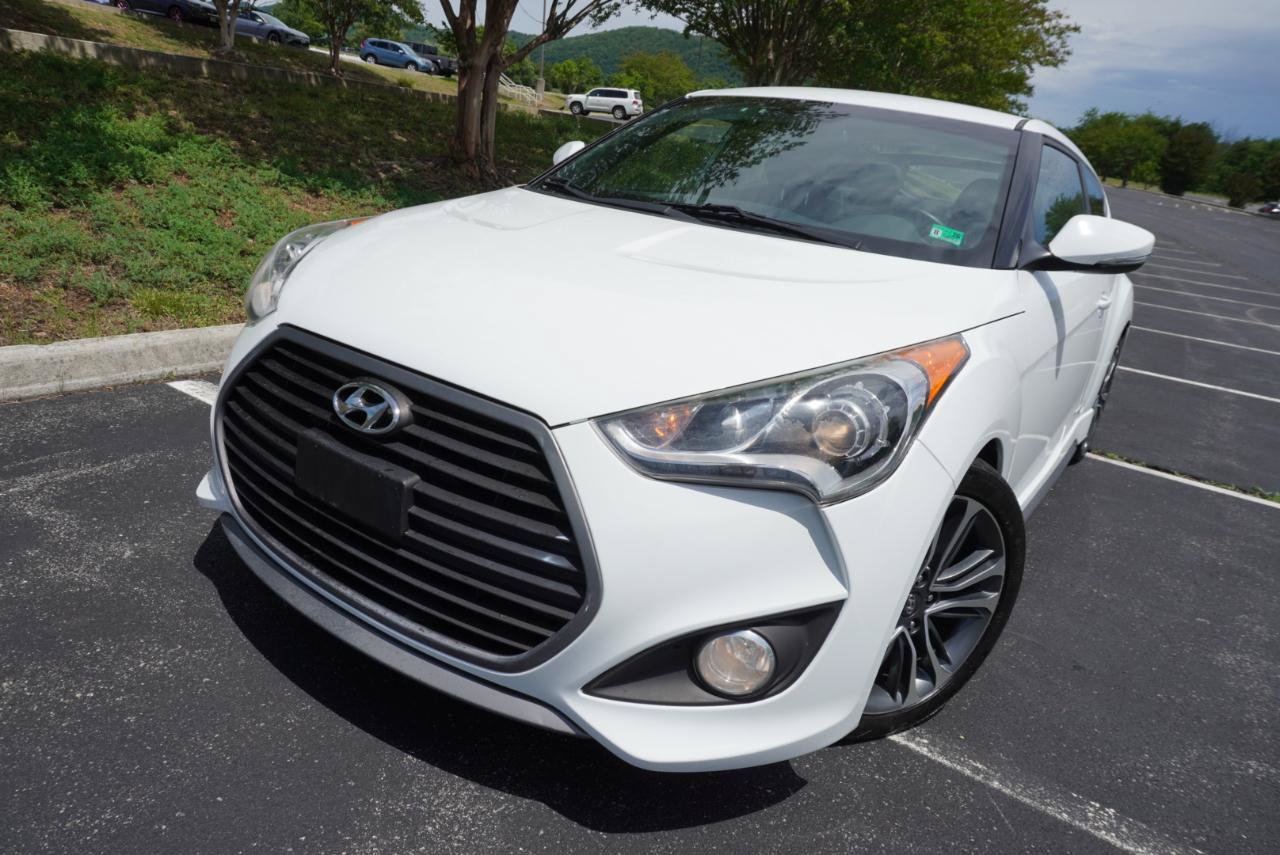 Used 2016 Hyundai Veloster Turbo FWD image 9