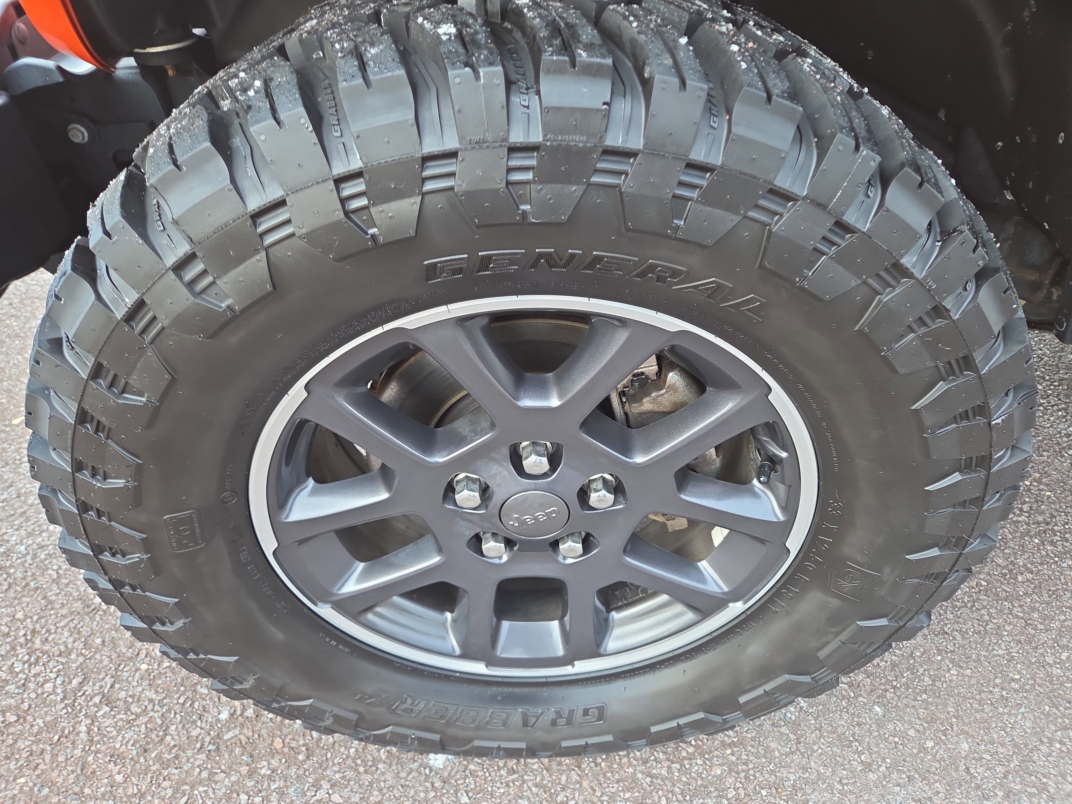 Used 2020 Jeep Gladiator Overland image 12