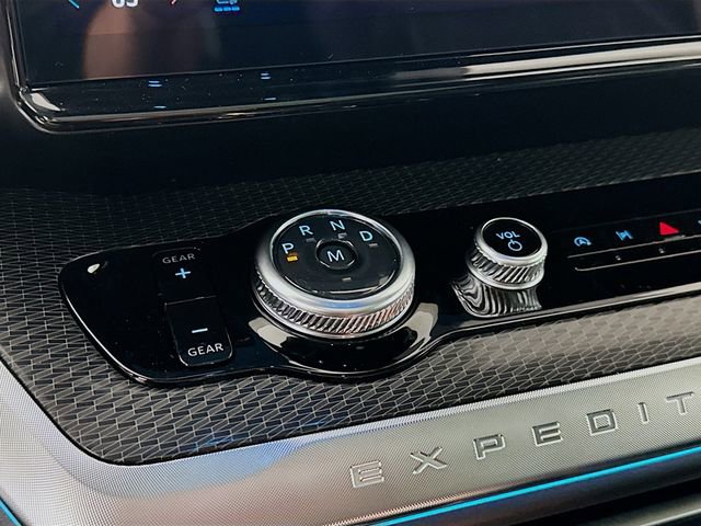 New 2025 Ford Expedition Platinum image 22