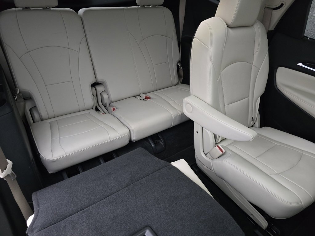 Used 2022 Buick Enclave Premium w/ Experience Buick Package image 32
