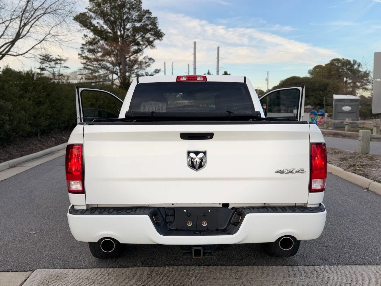 Used 2015 RAM 1500 Express AWD/4WD image 6